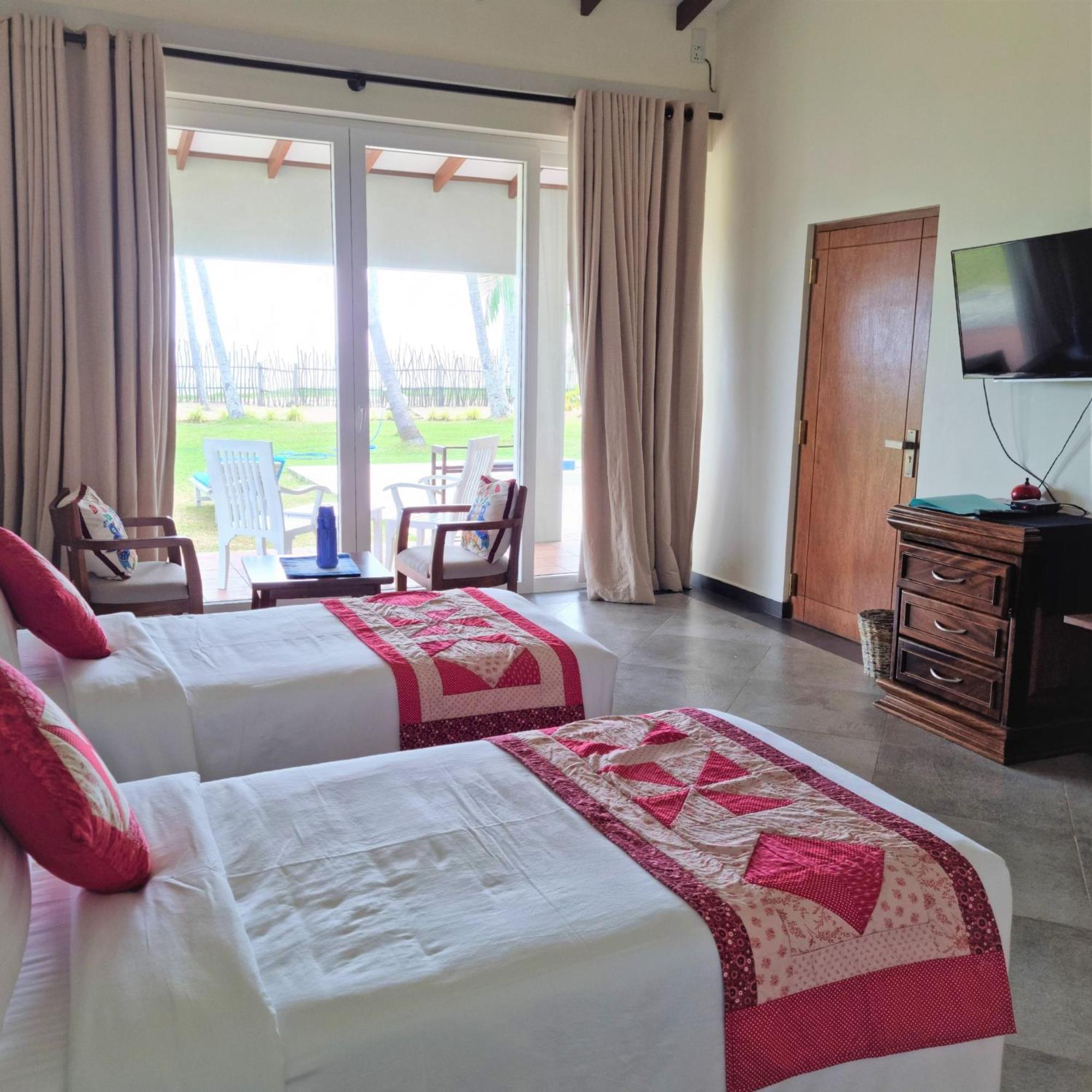 Arhimser Villa-Superb 4 Bedroom Beachfront For 8 In Ranna, Tangalle, Bb, Pool, Free Pick Up For 7 Night Stays Arriving Together, Serviced, Taxes Included エクステリア 写真